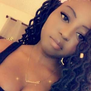 Meet your Posher, Dani